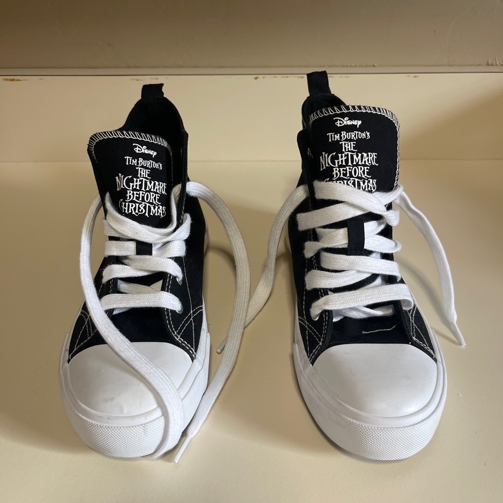 Disney Black and White Nightmare Before Christmas Sneakers size 4